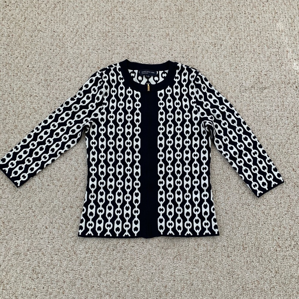 Jones New York top, size small
